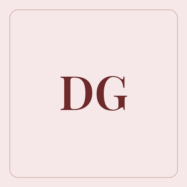 Desert Green Qatar logo