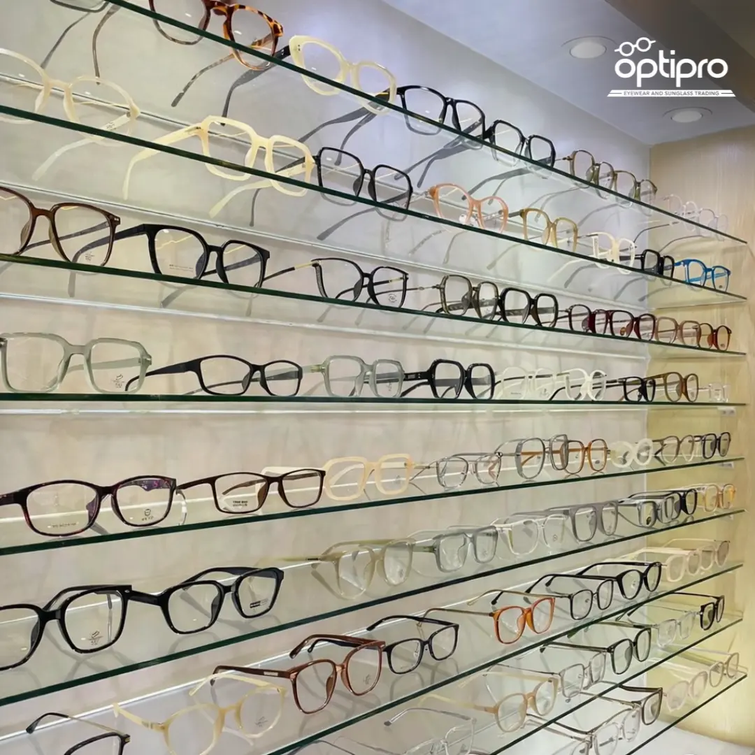 Optipro eye wear Doha image 2